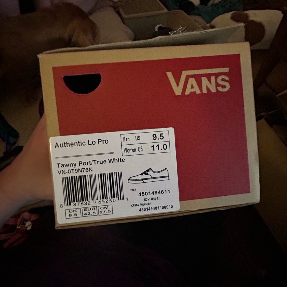 Vans Authentic Lo Pro in Tawny Port and True White